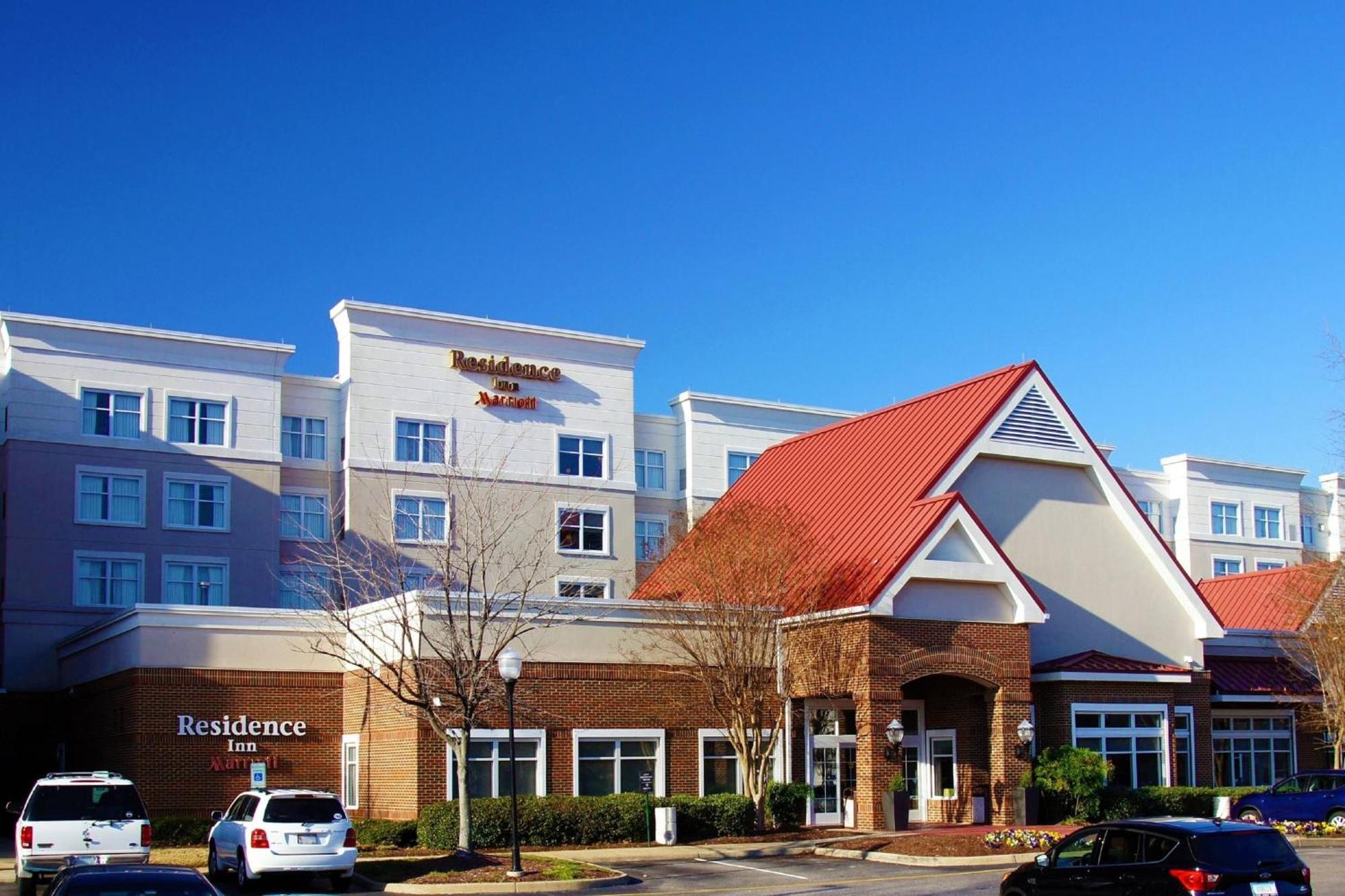 By Marriott Greenbrier Hotel 3*