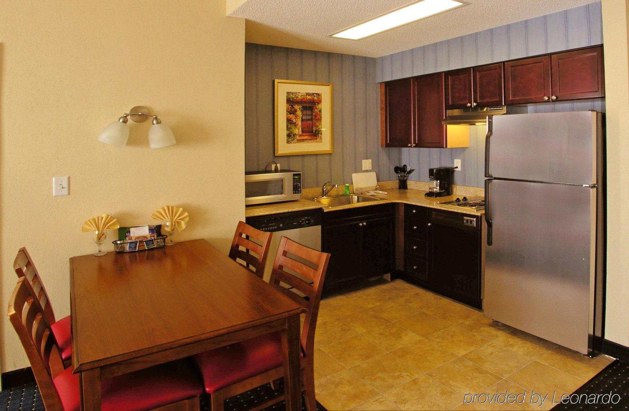 By Marriott Greenbrier 3*