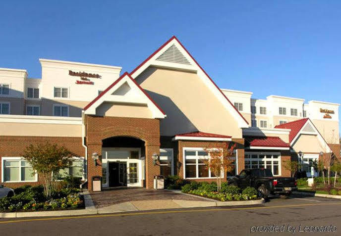 Hotel By Marriott Greenbrier Chesapeake