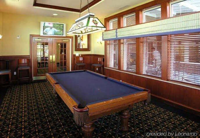 By Marriott Greenbrier Hotel Chesapeake